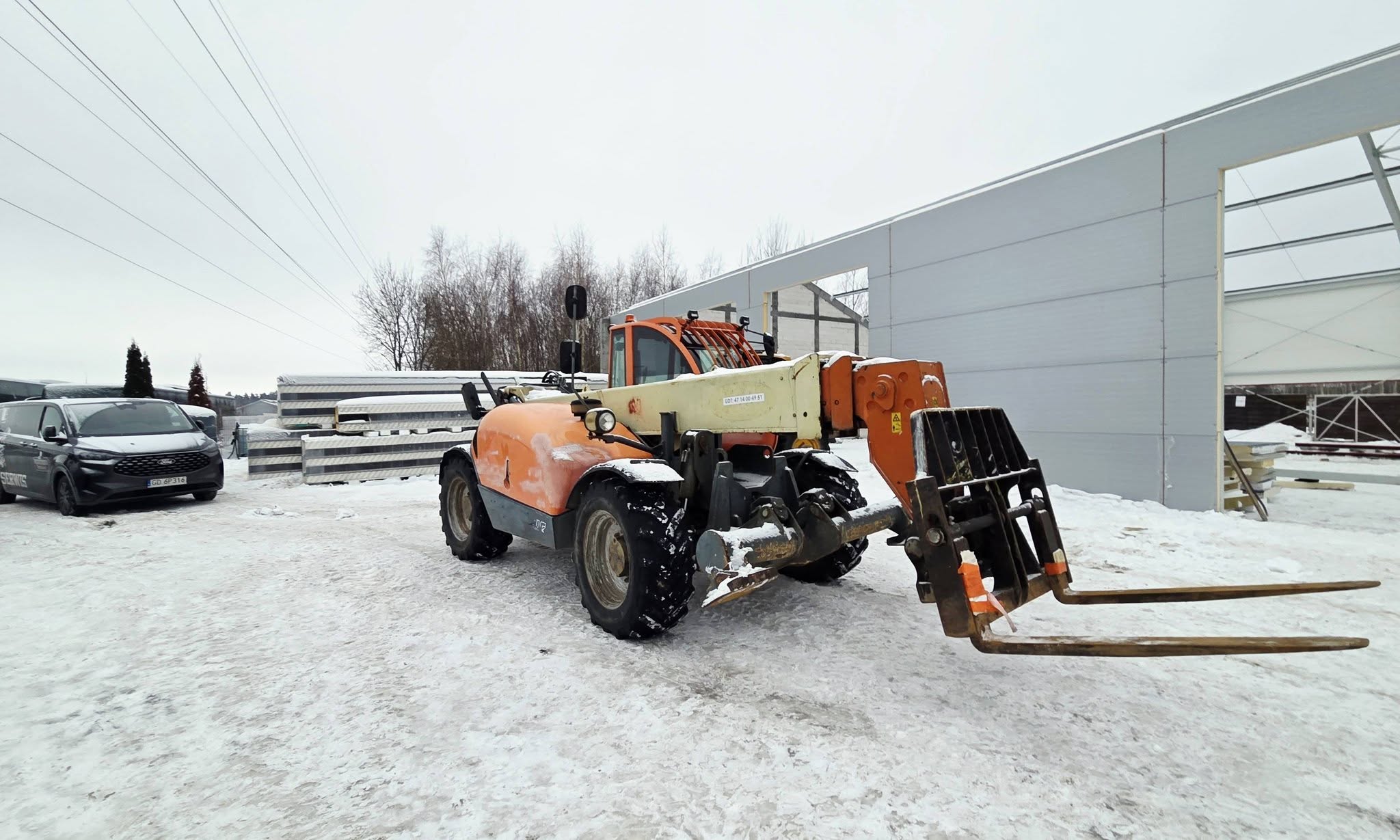Naprawa instalacji elektrycznej i kalibracja ogranicznika udźwigu w ładowarce JLG 3513PS