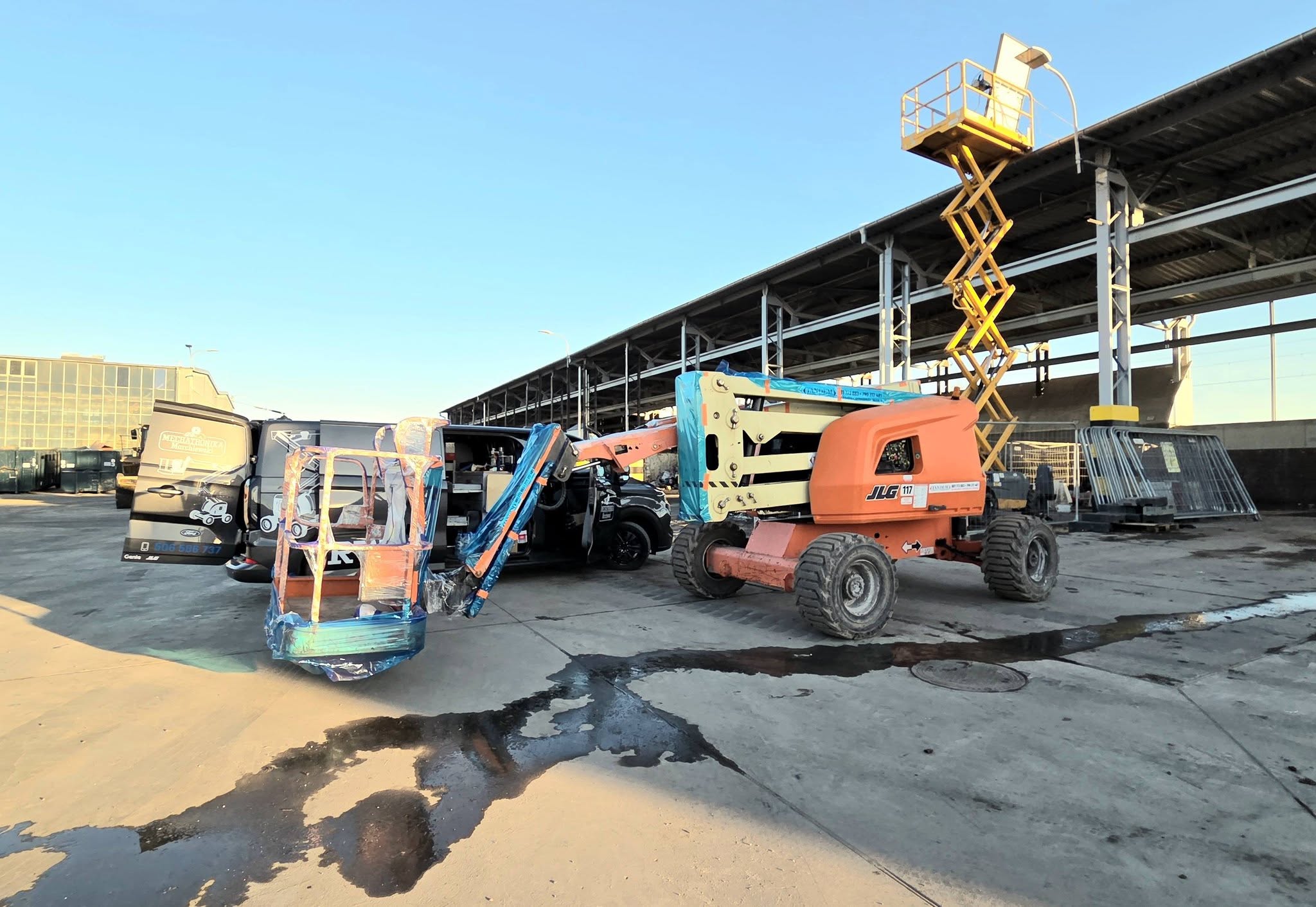 Pomiary i regulacja ciśnienia roboczego układu hydraulicznego JLG 450AJ